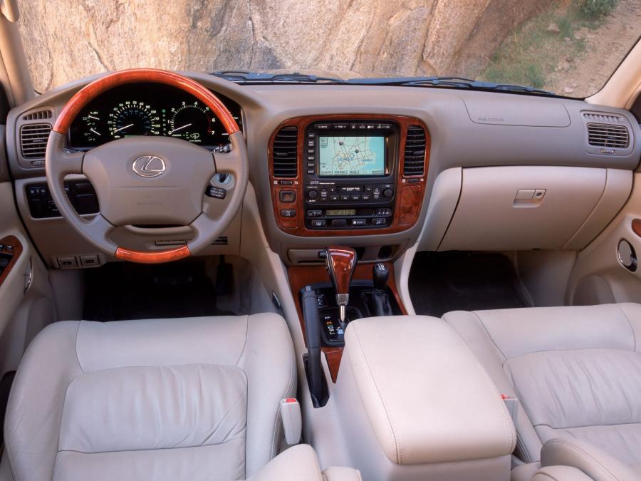  Lexus LX470 2001 года  (фото 8 из 14)
